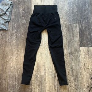 Black gymshark leggings